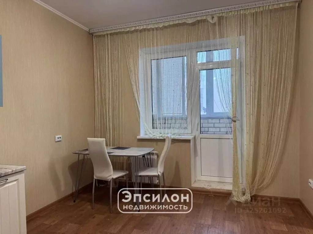 3-к кв. Курская область, Курск просп. Анатолия Дериглазова, 15 (98.2 ... - Фото 2