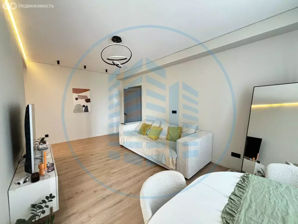 2-комнатная квартира: Ставропольский край, Ессентуки (60 м) - Фото 1