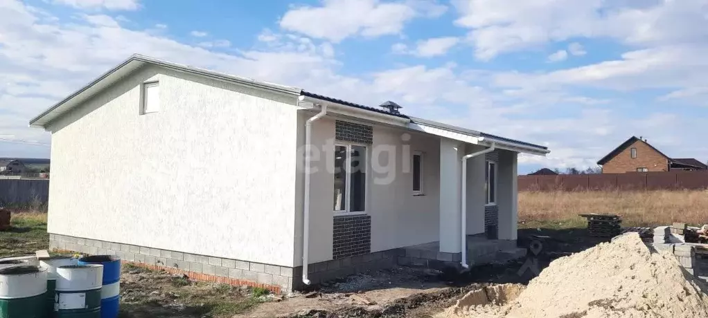 Дом в Белгородская область, Белгородский район, Ериковское с/пос, с. ... - Фото 1