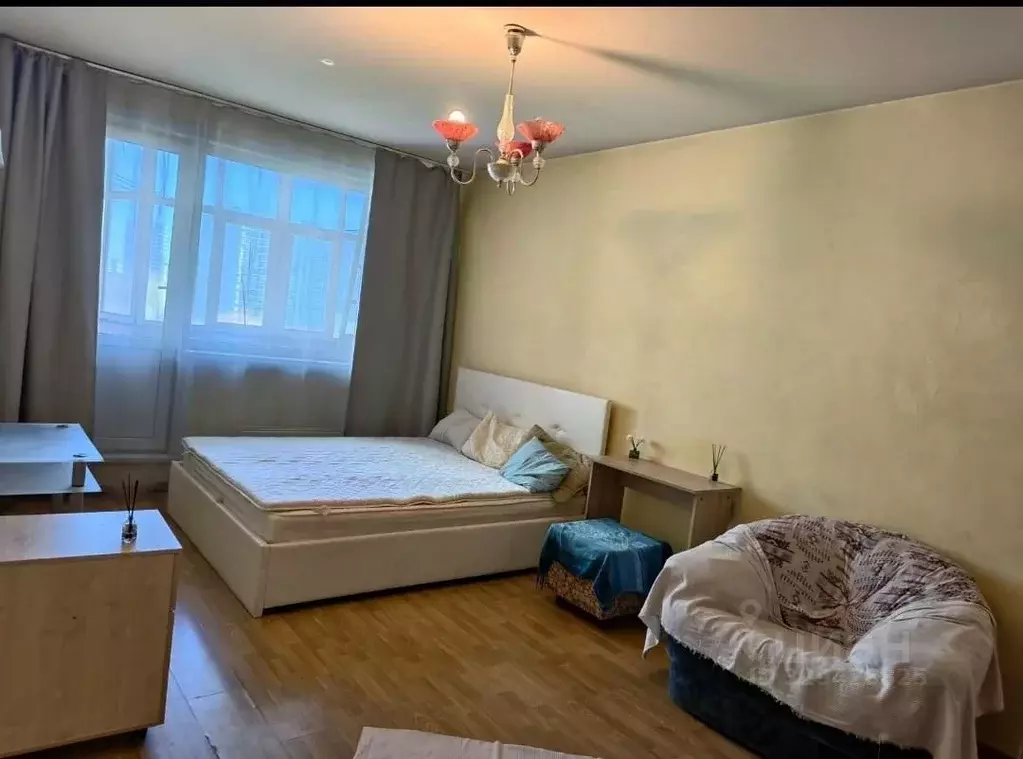 Комната Москва ул. Летчика Бабушкина, 42 (18.0 м) - Фото 1