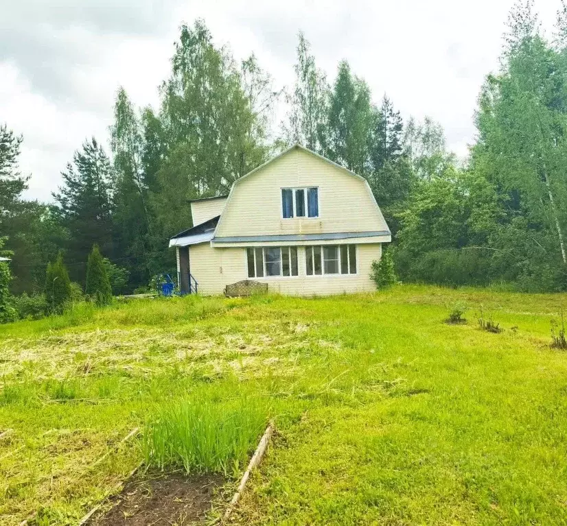 Дом в Ленинградская область, Кириши пл. Ленина (121 м) - Фото 1