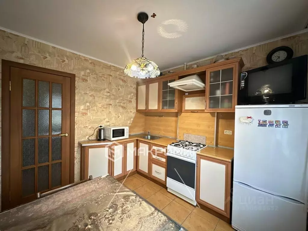 2-к кв. Брянская область, Брянск ул. Емлютина, 42 (49.1 м) - Фото 2