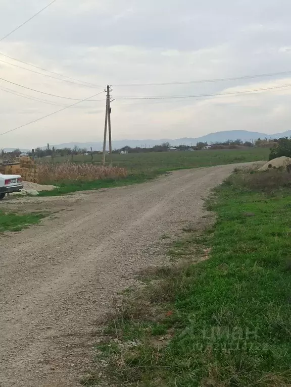 Участок в Крым, Кировский район, с. Яркое Поле ул. Степная, 14 (15.0 ... - Фото 1