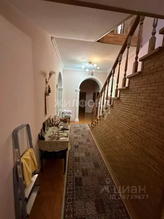 Дом в Астраханская область, Астрахань ул. Ульянова (279 м) - Фото 0