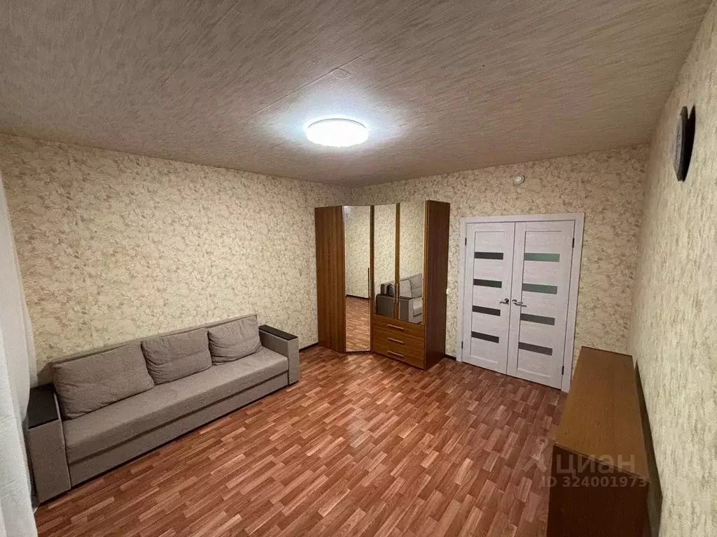 3-к кв. Москва Синявинская ул., 11к2 (75.0 м) - Фото 1