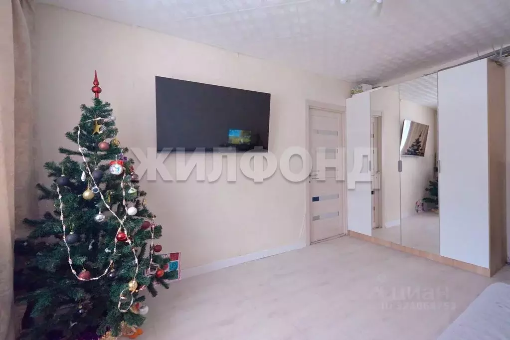 3-к кв. Томская область, Томск ул. Суворова, 3 (51.0 м) - Фото 2