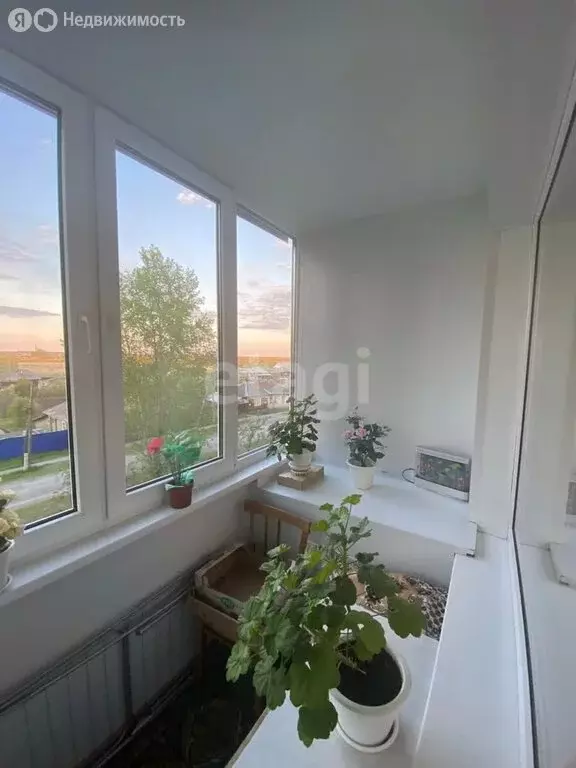 3-комнатная квартира: Туринск, улица Чкалова, 64 (53.3 м) - Фото 1