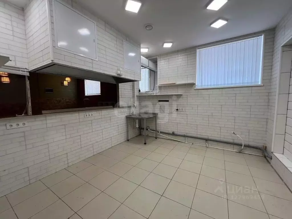 Помещение свободного назначения в Ставропольский край, Михайловск ... - Фото 1