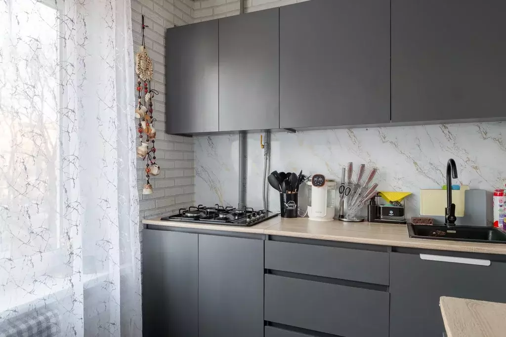 Продается 3-комнатная квартира - Фото 1