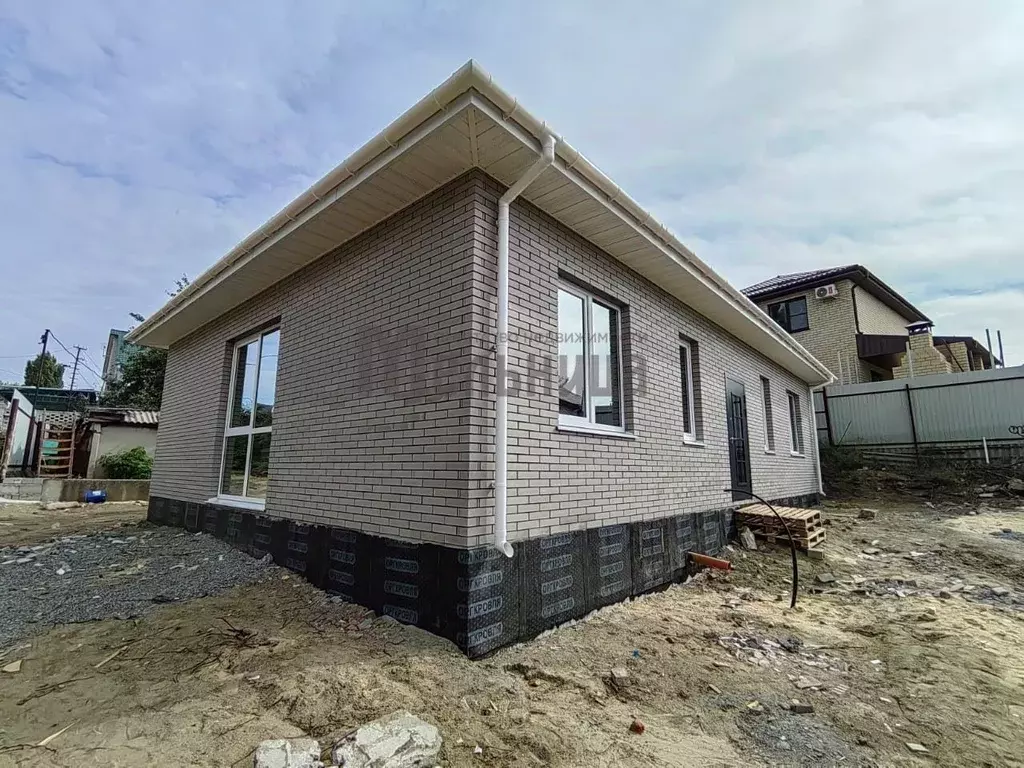 Дом в Волгоградская область, Волгоград Каспийская ул., 14 (110 м) - Фото 2