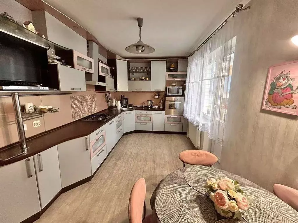 3-к кв. Новгородская область, Великий Новгород ул. Рахманинова, 10 ... - Фото 1