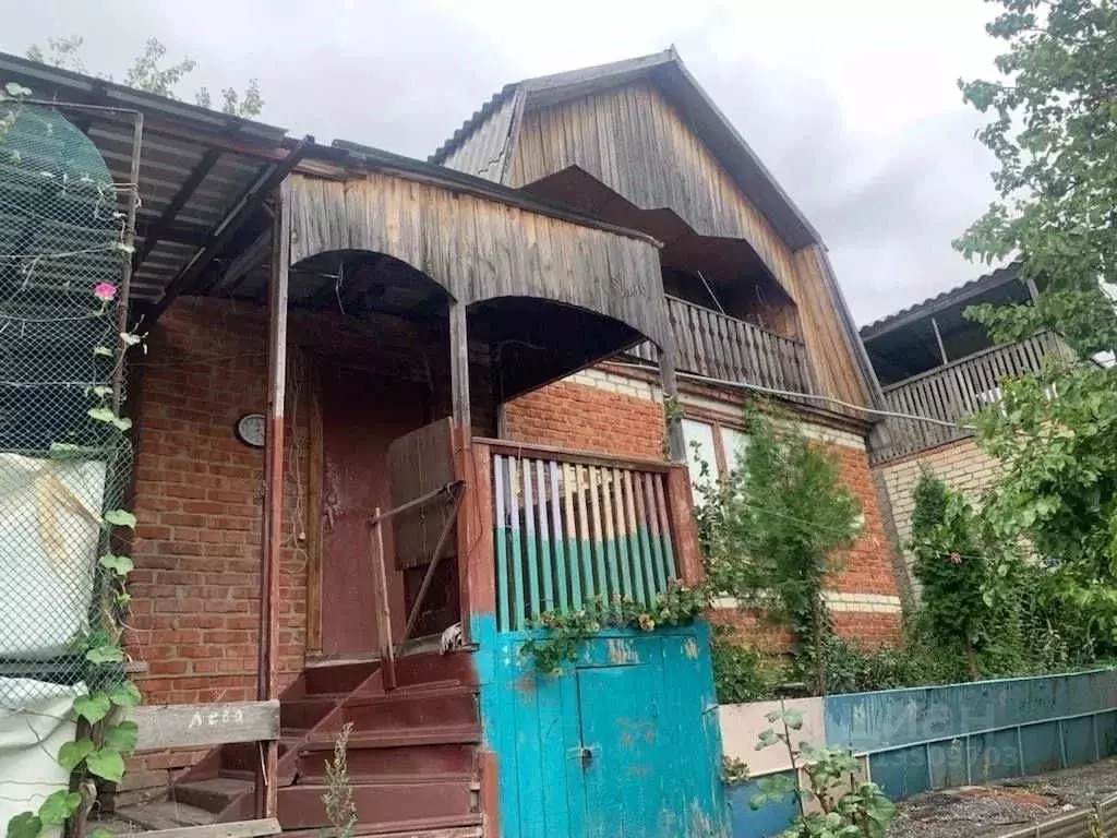 Дом в Саратовская область, Красноармейск муниципальное образование, ... - Фото 0