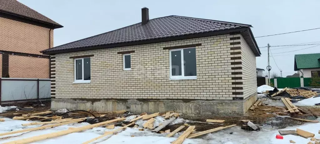 Дом в Липецкая область, Добровский муниципальный округ, с. Капитанщино ... - Фото 1