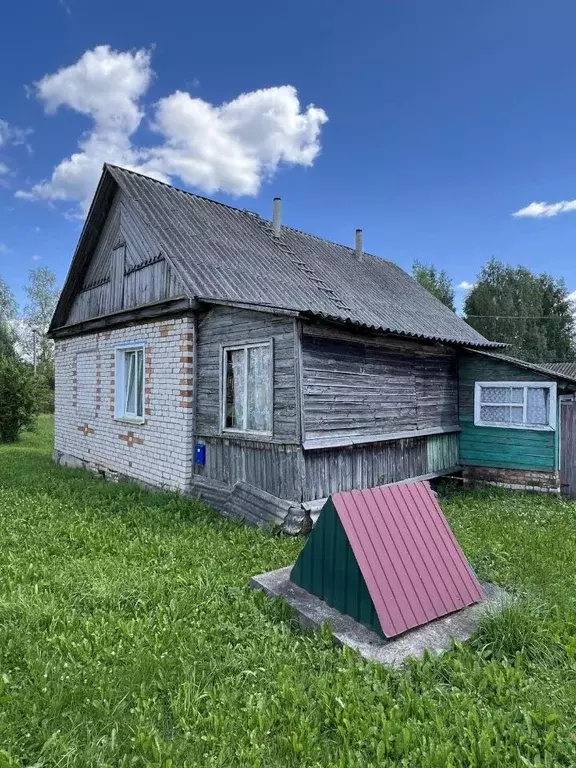 Дом в Псковская область, Куньинский район, Куньинская волость, д. ... - Фото 1