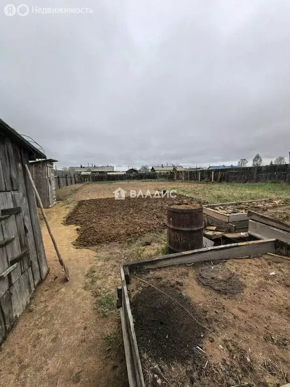 3-комнатная квартира: посёлок городского типа Усть-Баргузин, улица ... - Фото 2