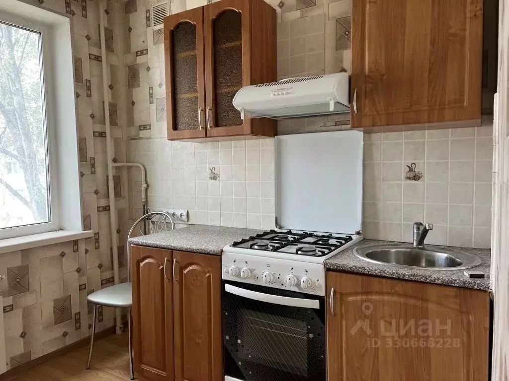1-к кв. Брянская область, Брянск ул. Молодой Гвардии, 60 (29.6 м) - Фото 2