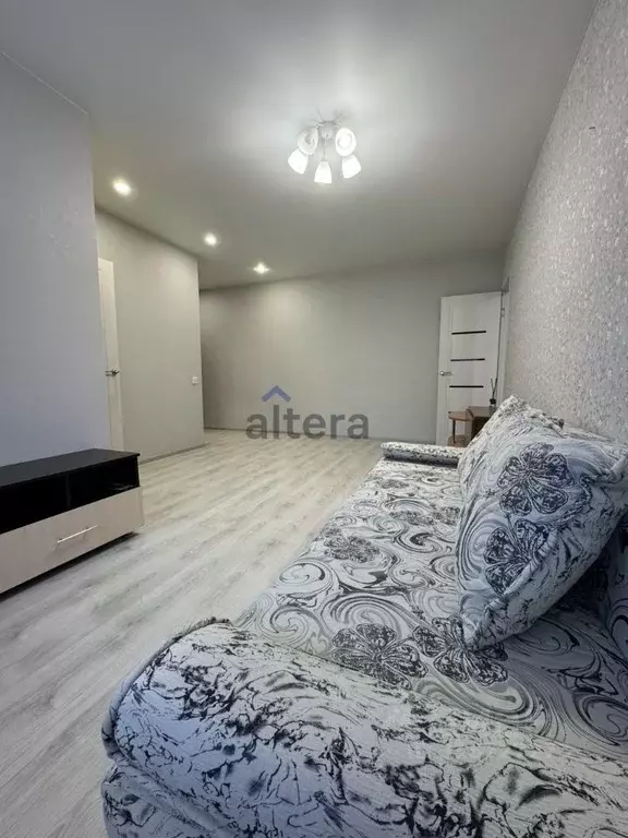 2-к кв. Татарстан, Казань ул. Гагарина, 2/91 (45.0 м) - Фото 0