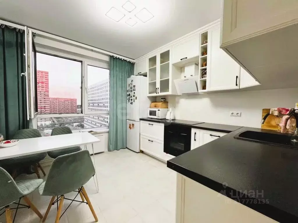 3-к кв. Московская область, Одинцово ул. Рябиновая, 5к1 (89.0 м) - Фото 1