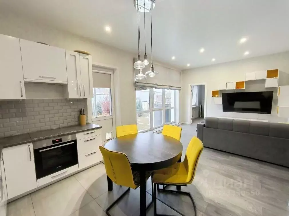 Дом в Самарская область, Волжский район, Смышляевка городское ... - Фото 1