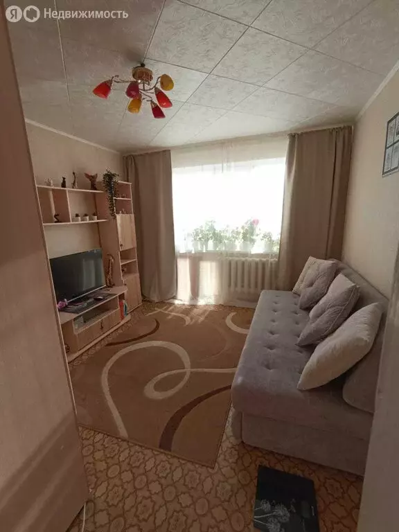 3-комнатная квартира: Каменск-Уральский, проспект Победы, 95 (58.7 м) - Фото 1