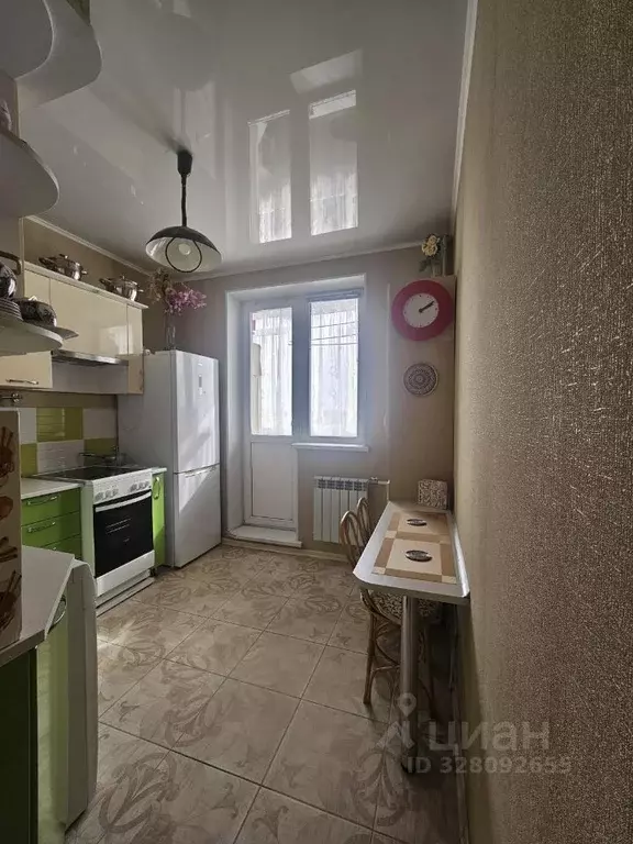 2-к кв. Хакасия, Абакан ул. Кирова, 107 (56.3 м) - Фото 1
