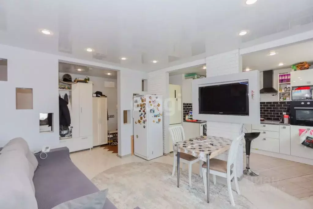 2-к кв. Иркутская область, Ангарск 11-й мкр, 7 (47.2 м) - Фото 1