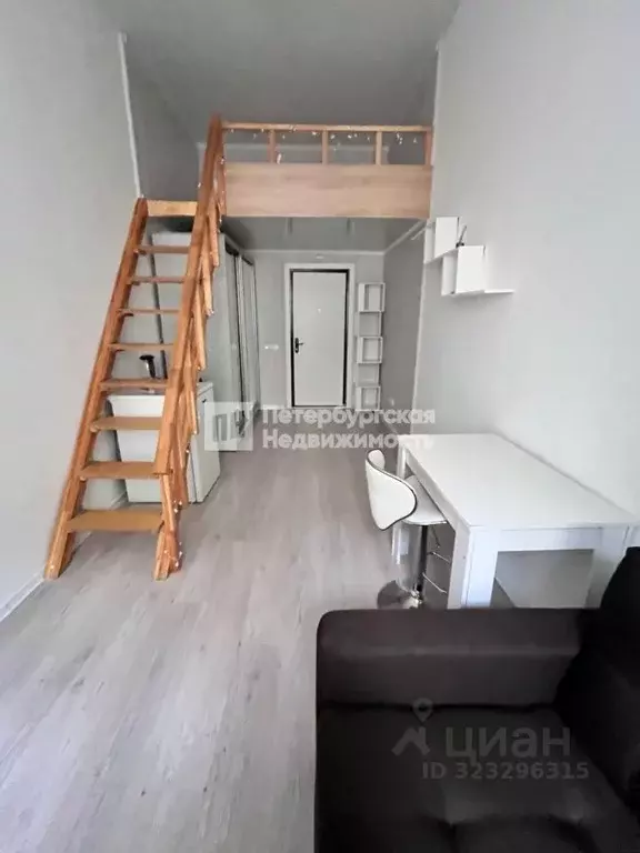 Комната Санкт-Петербург ул. Рубинштейна, 6 (18.0 м) - Фото 1