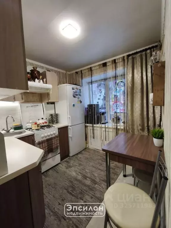 3-к кв. Курская область, Курск Школьная ул., 5к1 (55.9 м) - Фото 2