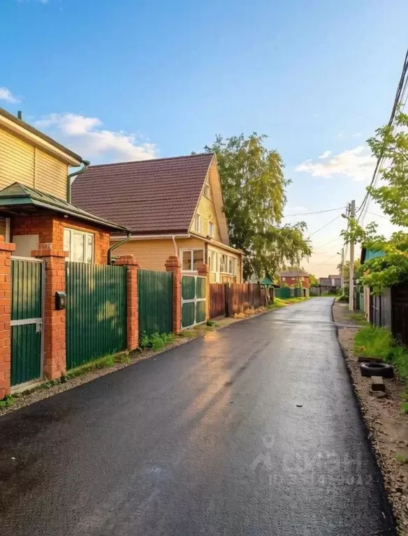 Дом в Иркутская область, Иркутск ул. Есенина, 28А (256 м) - Фото 1