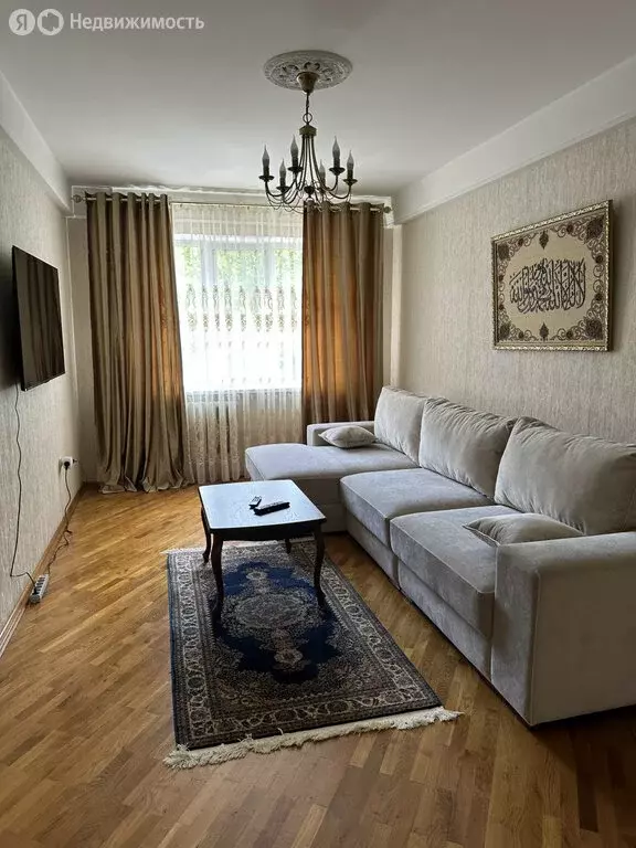 3-комнатная квартира: Махачкала, улица Абдулхакима Исмаилова, 49А (72 ... - Фото 0