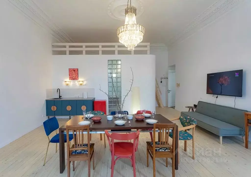 2-к кв. Приморский край, Владивосток ул. Адмирала Фокина, 24 (60.0 м) - Фото 0