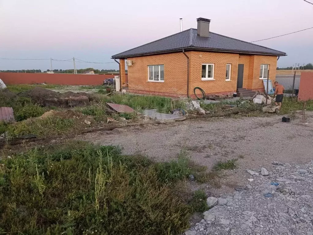 Дом в Курская область, Курский район, Рышковский сельсовет, д. Зорино ... - Фото 0