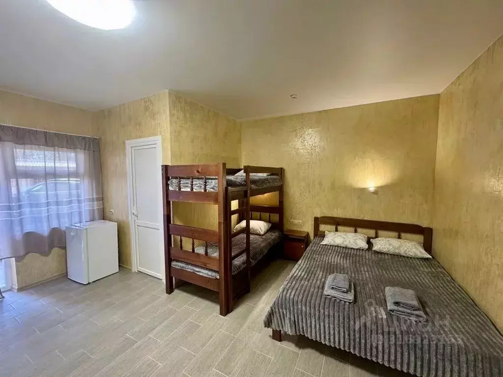 Комната Крым, Сакский район, с. Штормовое ул. Прибрежная, 15 - Фото 1