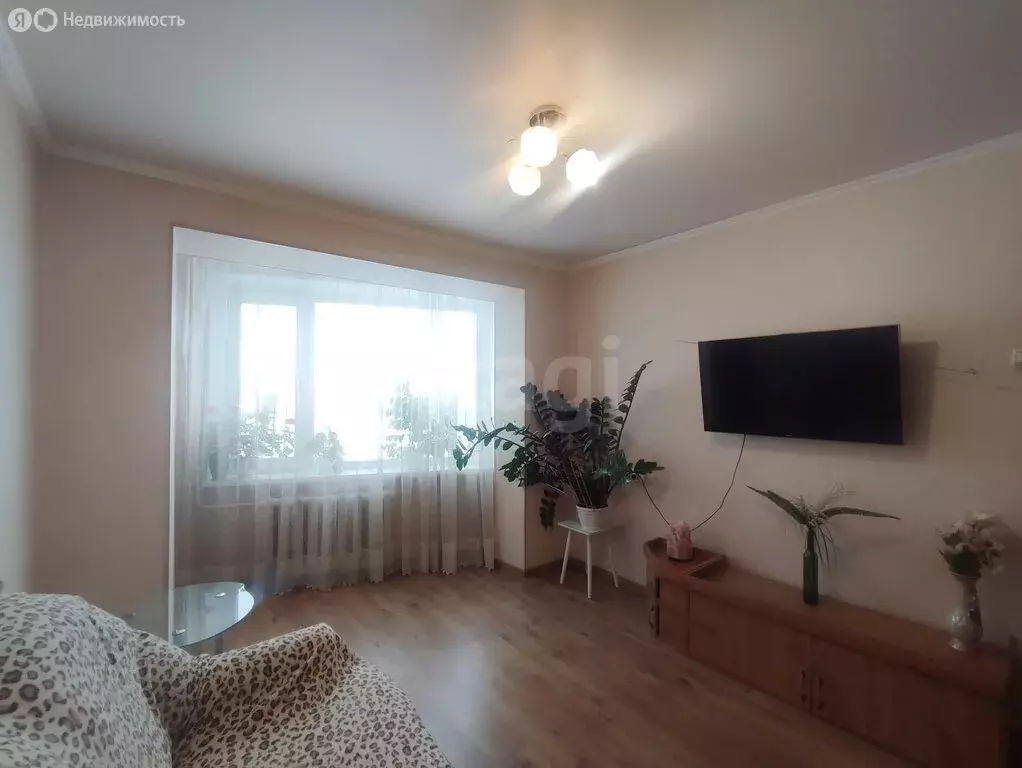 4-комнатная квартира: Петропавловск-Камчатский, улица Академика ... - Фото 2