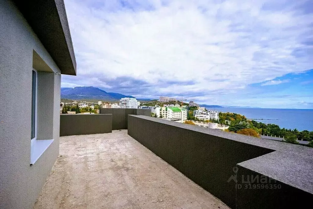2-к кв. Крым, Алушта ул. Володарского, 9 (100.3 м) - Фото 0