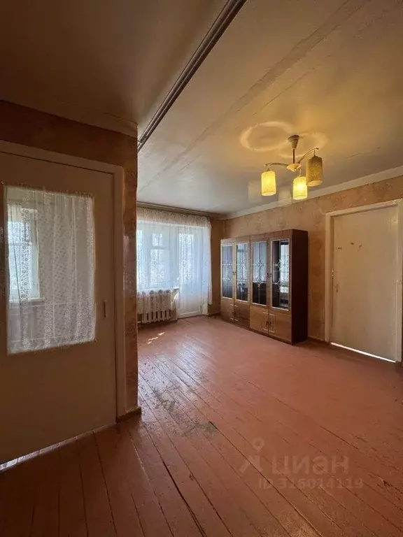 2-к кв. Астраханская область, с. Икряное ул. Советская, 40 (42.2 м) - Фото 2