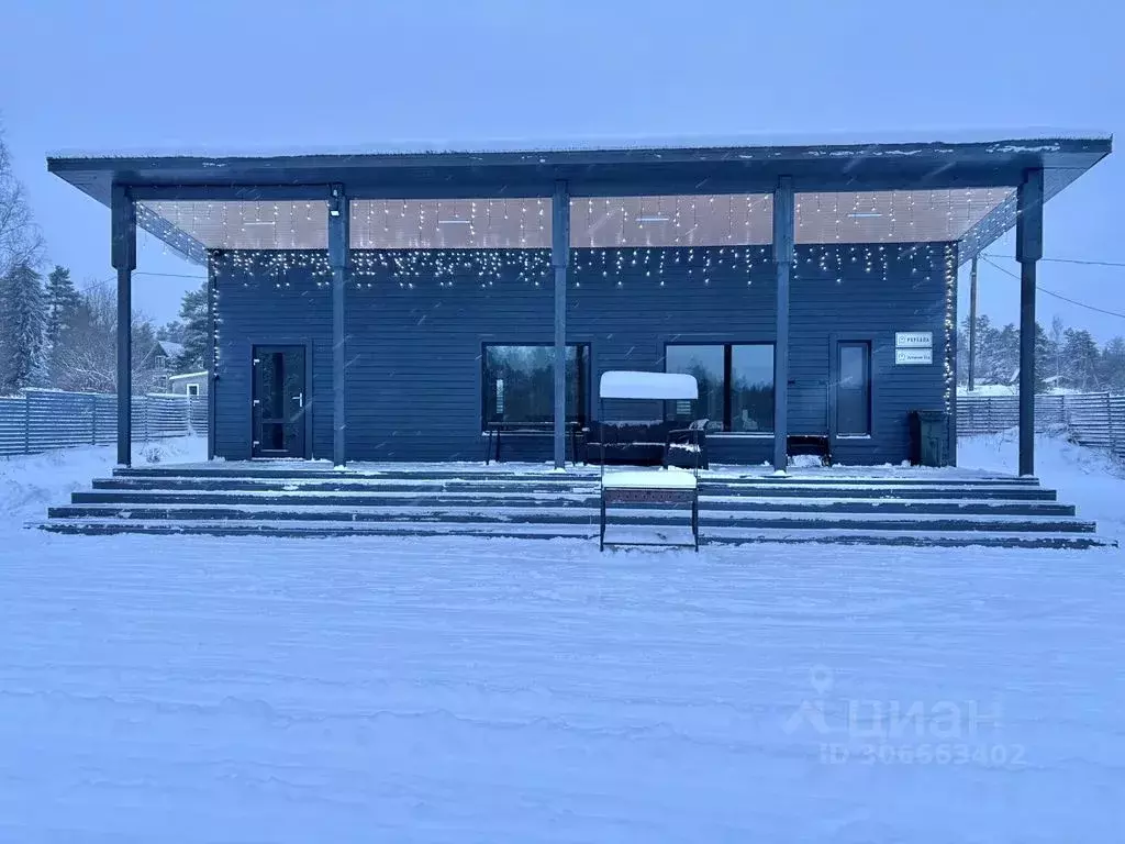 Дом в Карелия, Лахденпохский муниципальный округ, пос. Раухала ул. ... - Фото 1