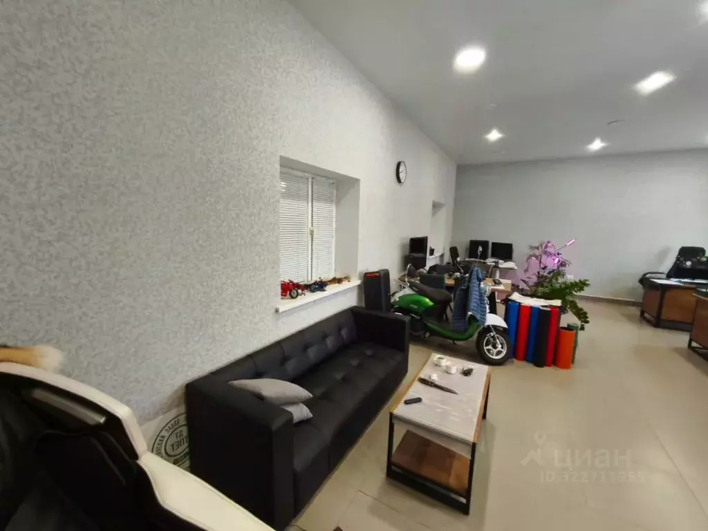 Офис в Татарстан, Казань ул. Дубравная, 44 (63 м) - Фото 2