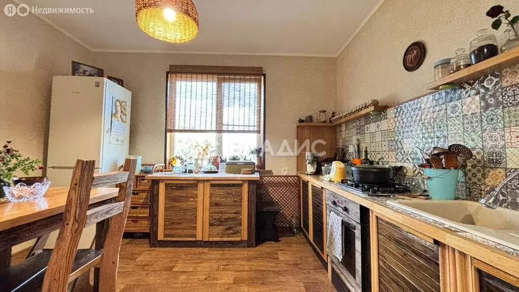 Дом в Старооскольский городской округ, село Чужиково, ... - Фото 1