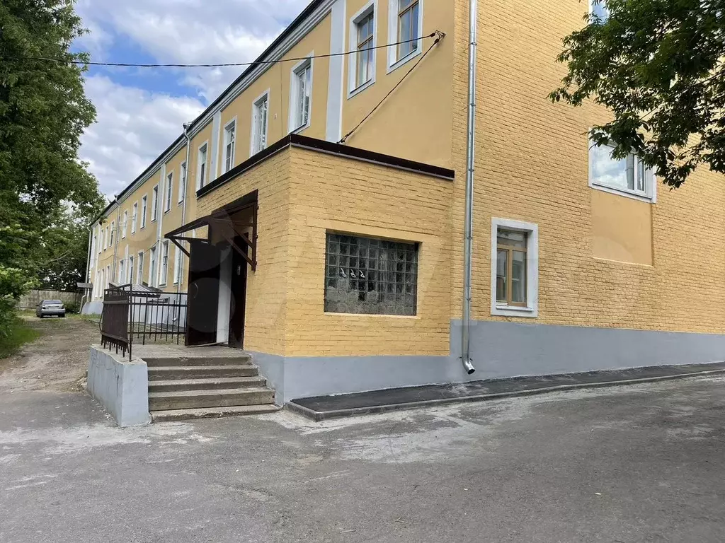 Комната 20 м в 2-к., 2/2 эт. - Фото 0