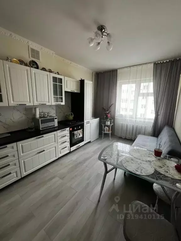 1-к кв. Саха (Якутия), Якутск Якутская ул., 2/17 (42.0 м) - Фото 0