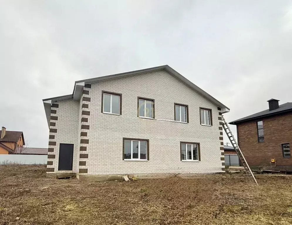 Дом в Тамбовская область, пос. Первомайский ул. Козьмы Пруткова, 28 ... - Фото 1