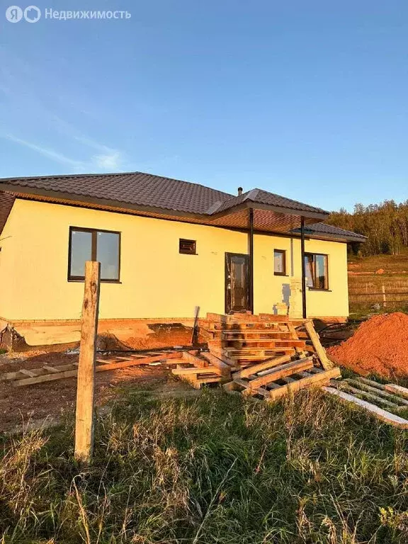 Дом в Октябрьский, микрорайон Приозёрный (87 м) - Фото 1