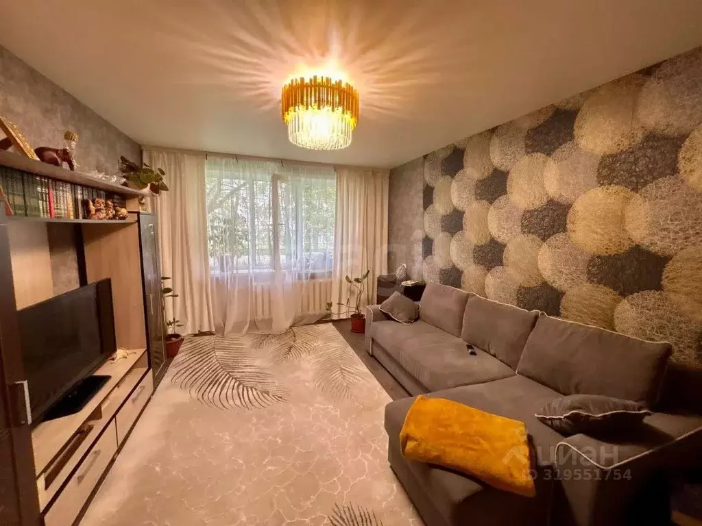 2-к кв. Псковская область, Остров Авиационная ул., 6 (45.4 м) - Фото 1