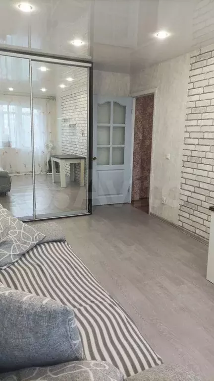 2-к. квартира, 45 м, 5/5 эт. - Фото 0