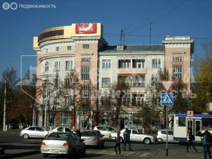 3-комнатная квартира: Кемерово, Советский проспект, 46 (65.7 м) - Фото 1