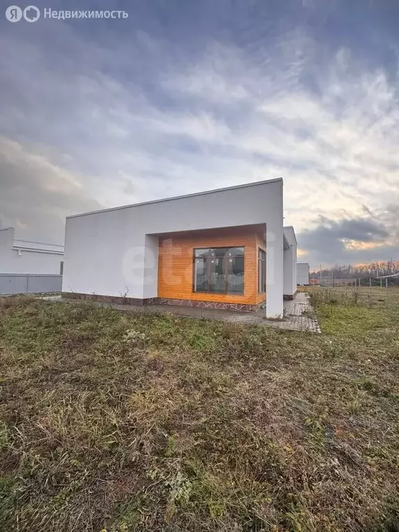 Дом в Ленино, КП Лазурный, Перспективная улица (100 м) - Фото 1