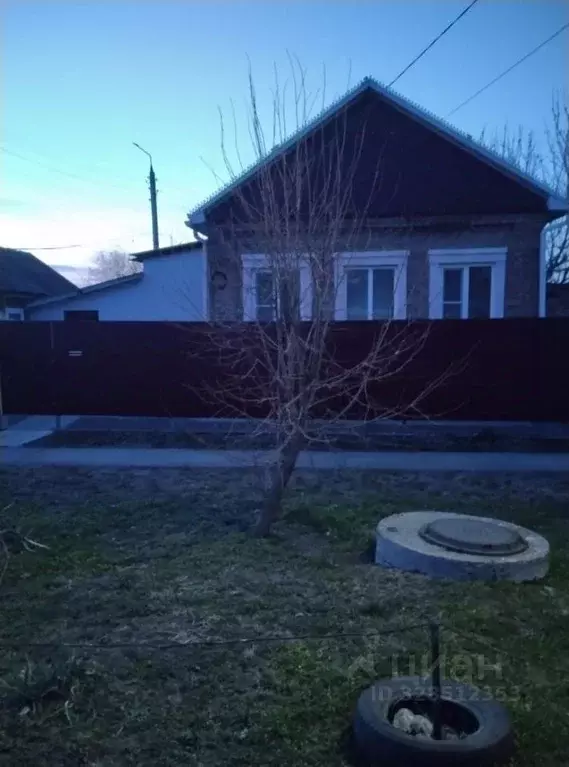 Дом в Ростовская область, Кагальницкая ст-ца  (50 м) - Фото 1