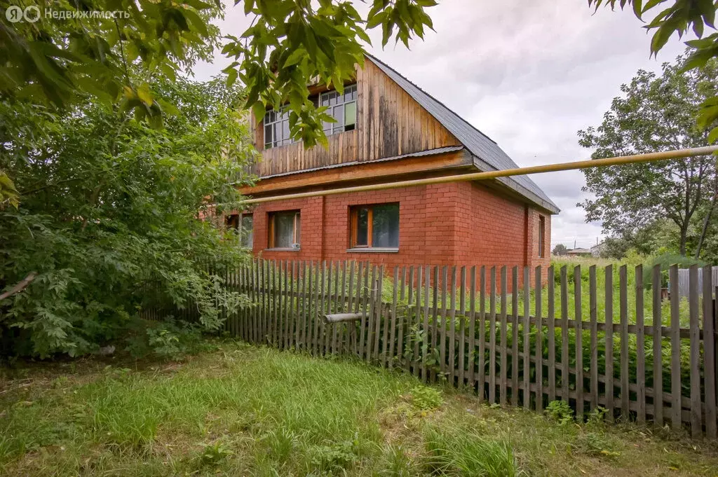 Дом в село Патруши, улица Революции, 74 (35 м) - Фото 1