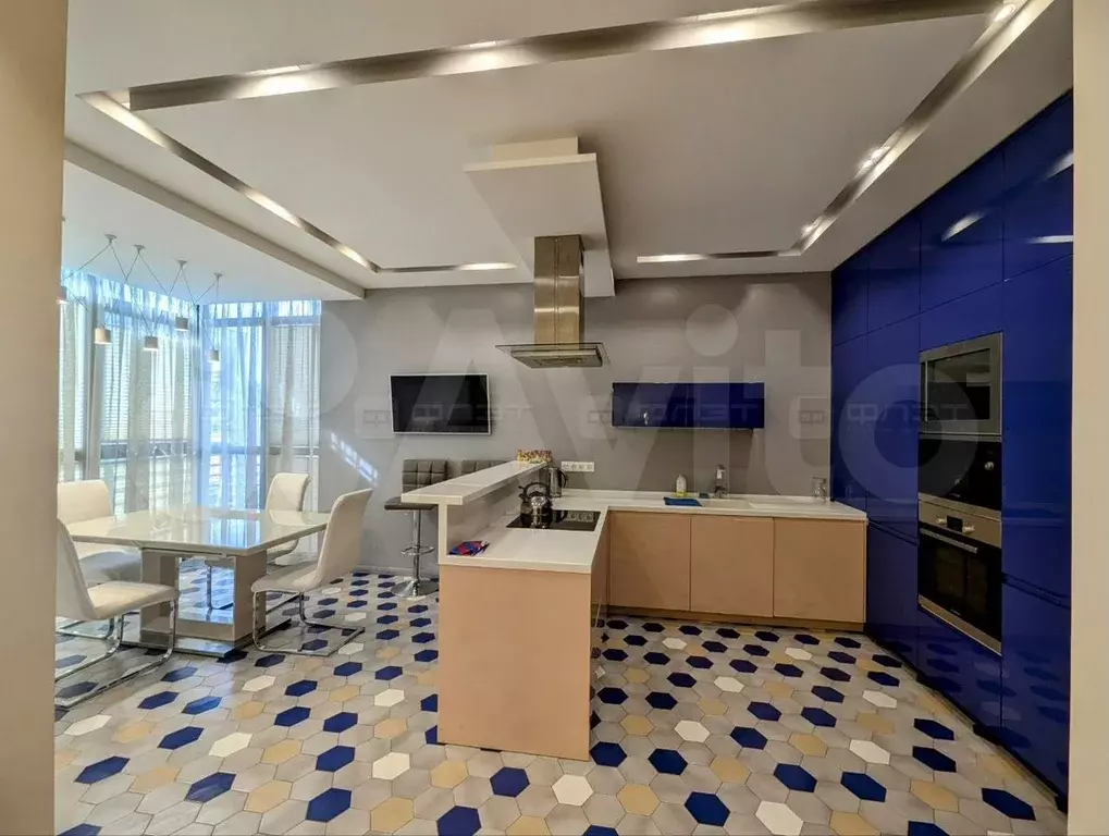 3-к. квартира, 93 м, 4/9 эт. - Фото 0